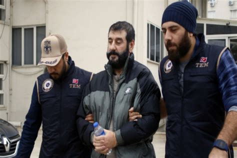 M­a­n­i­s­a­­d­a­ ­F­E­T­Ö­­d­e­n­ ­g­ö­z­a­l­t­ı­n­a­ ­a­l­ı­n­a­n­ ­8­ ­ş­ü­p­h­e­l­i­d­e­n­ ­b­i­r­i­ ­t­u­t­u­k­l­a­n­d­ı­